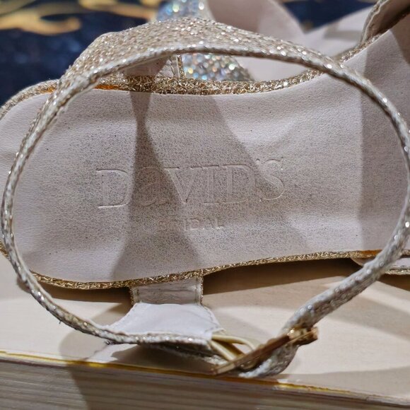 David’s Bridal ✦ Glitter Wedge Sandals ✦ Gold w/ Rhinestones Buckle Strap 9T - Picture 14 of 16